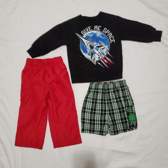 Kids Boys 2T Sweatshirt, Pants and Shorts - Picture 7 of 7